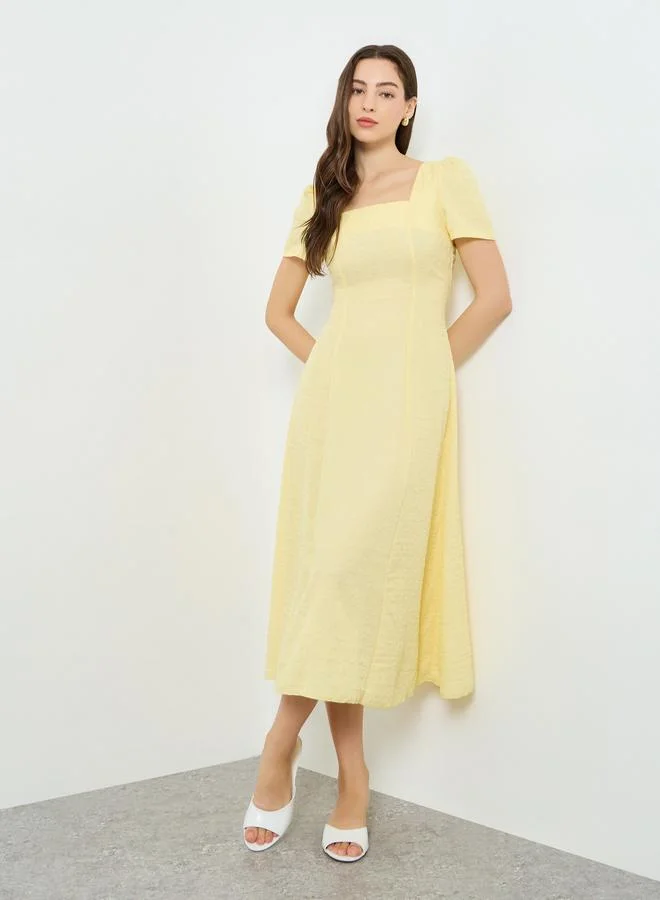 تايك تو فستان ميدي بملمس بارز وياقة مربعة وخصر محدد للنساء